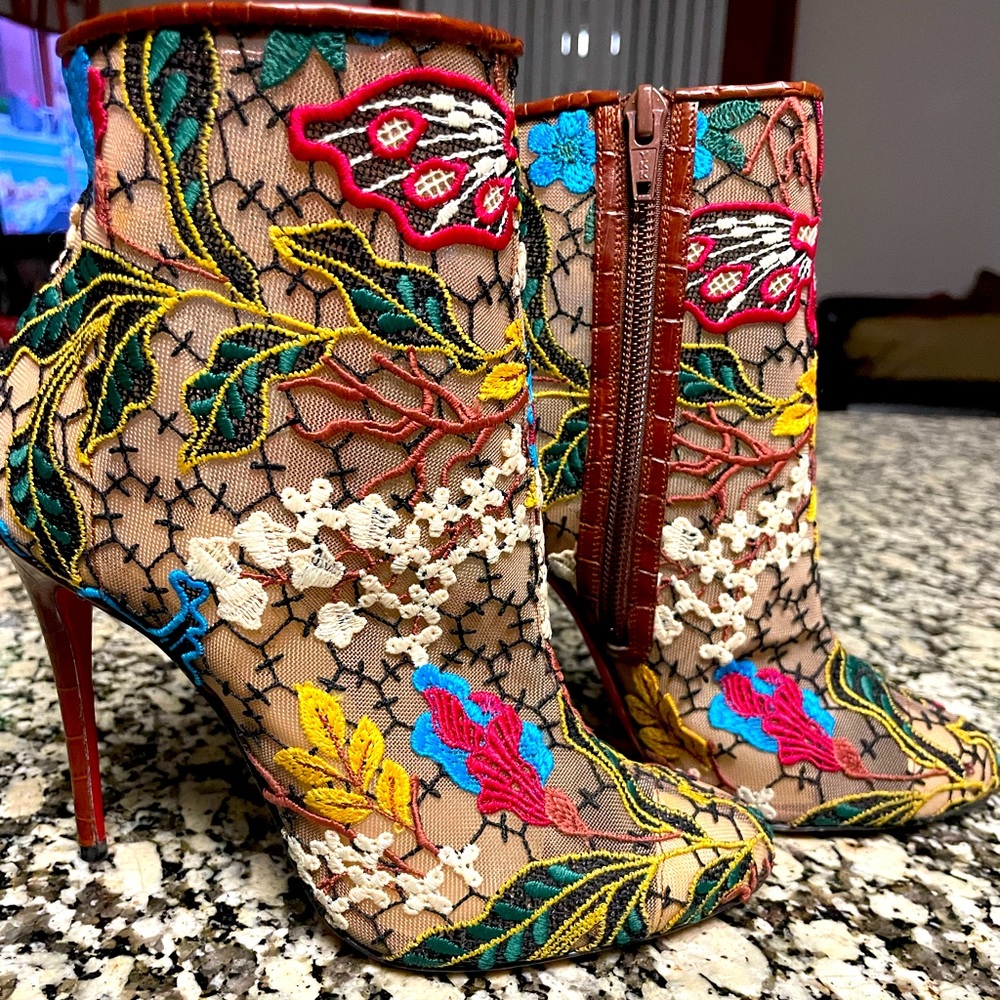 CHRISTIAN LOUBOUTIN ANKLE BOOTIES